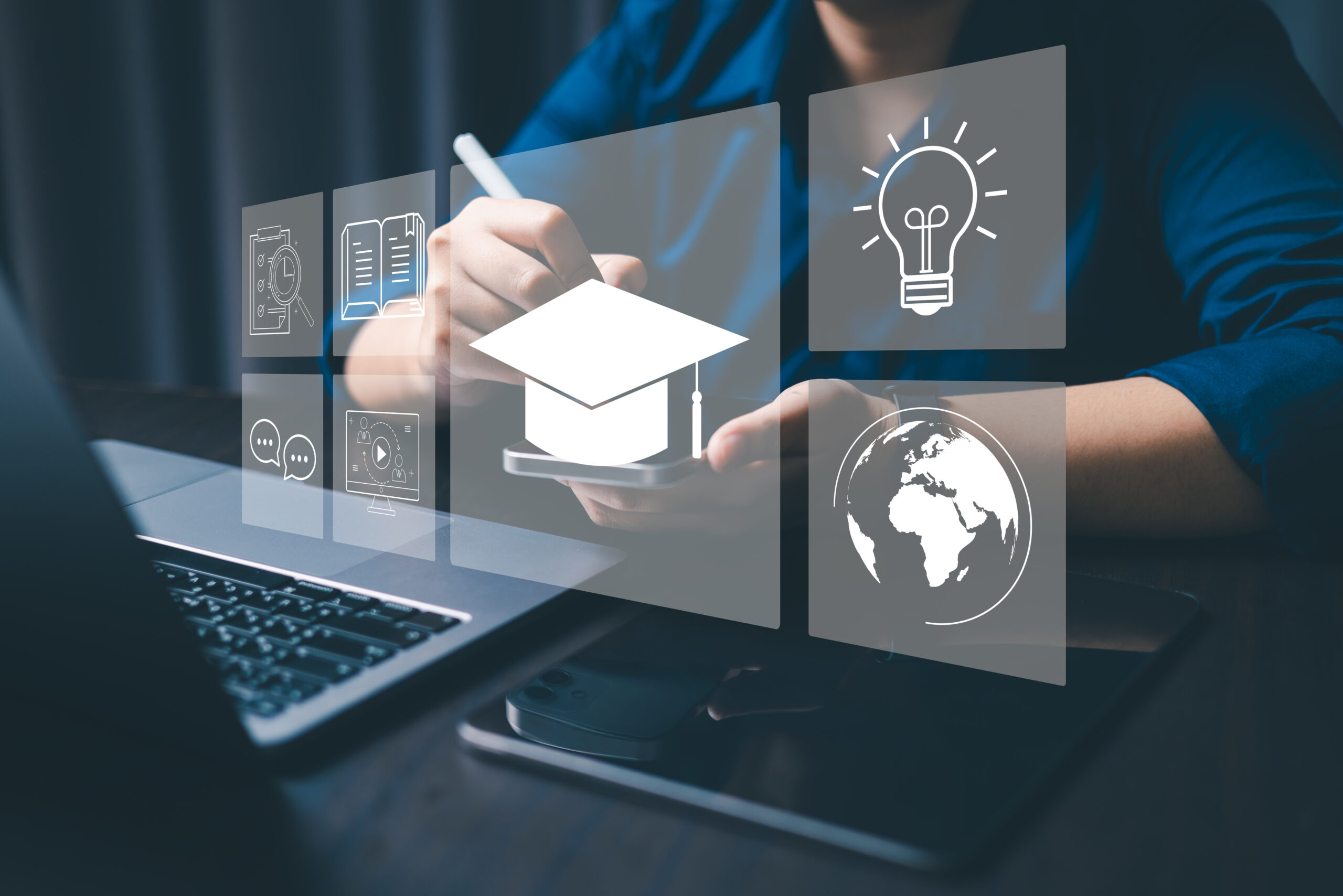From Expertise to Income: Mastering Online Courses with LearnWorlds